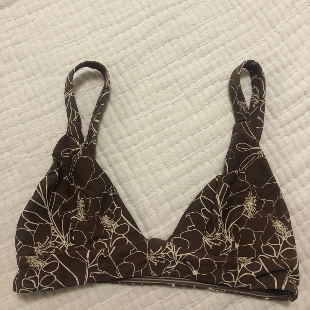 Acacia Dawn top, worn once, no flaws!